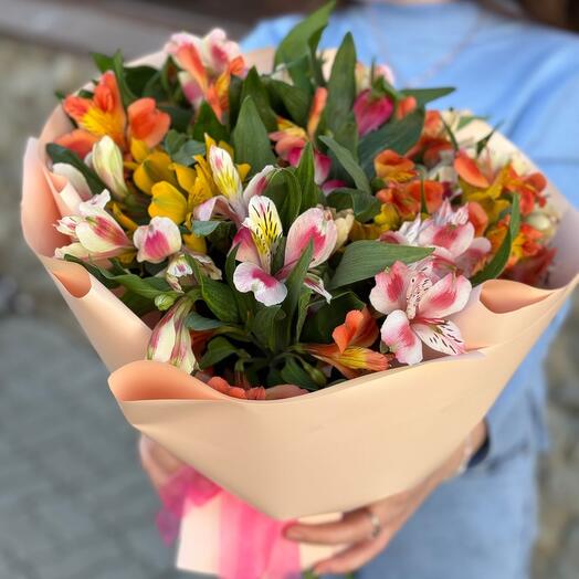 Яркие альстромерии 11 шт 🌸