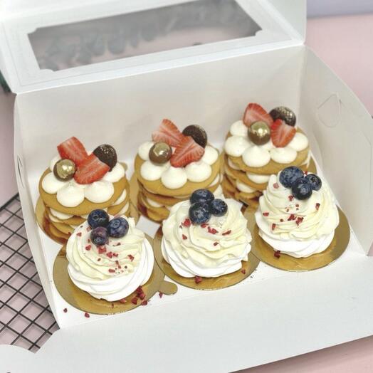 Набор пирожных Павлова и Медовик