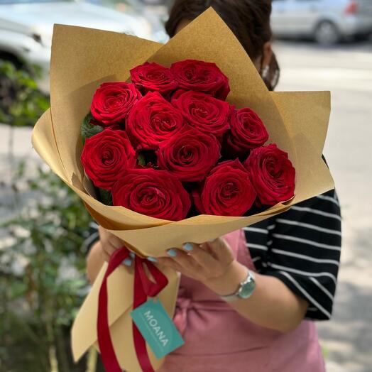Rosas rojas en la elaboración 11