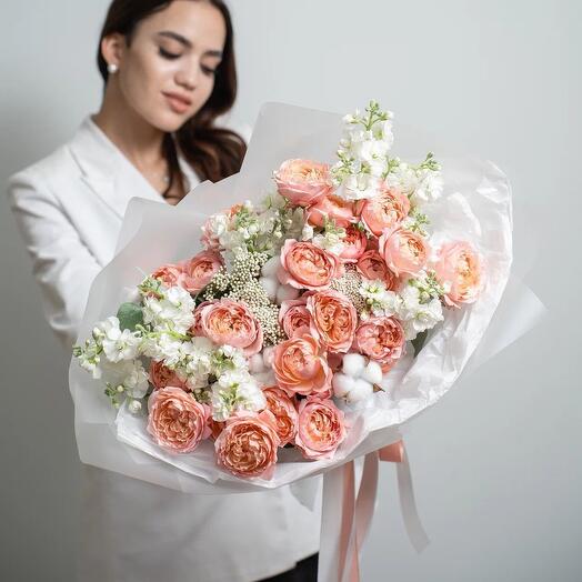 Bouquet with Juliet Bush Rose