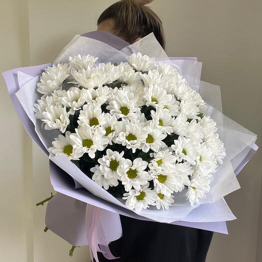 Букет из ромашковой хризантемы