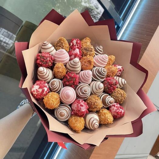 Ramo de fresas cubiertas de chocolate L