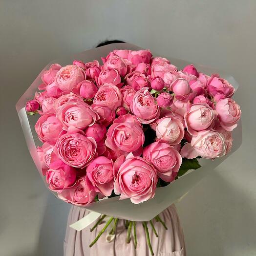 15 кустовых пионовидных роз🌸