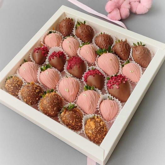 Клубника в шоколаде 20- 25 штук berrylove