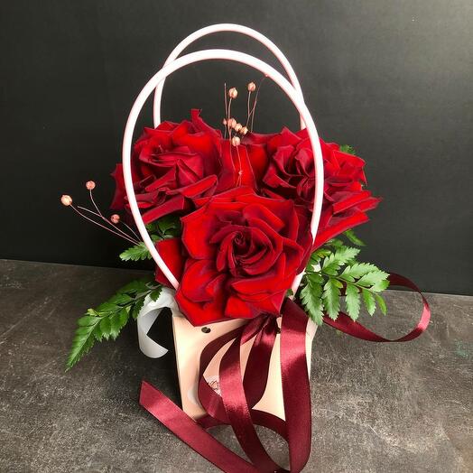 Rosas francesas en el bolso"Mi corazón️"