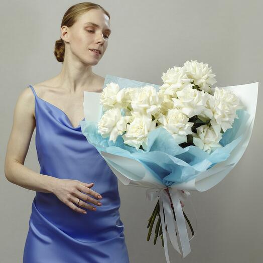 Букет из 15 белых французских роз