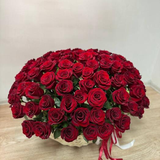 101 Роза в корзине