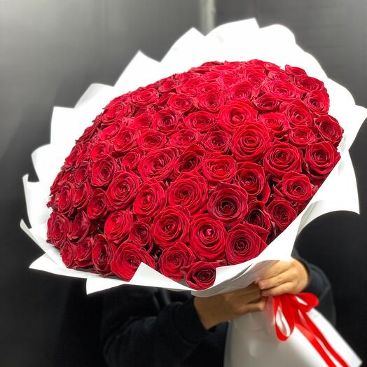 Красные розы 101шт😘