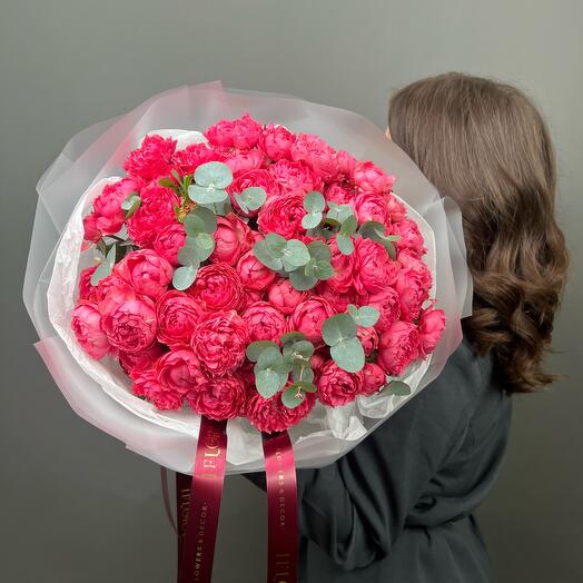 Монобукет из 15 кустовых роз Джульетта Черри