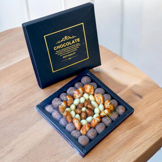 Premium Chocolate Nuts Gift Box 350g