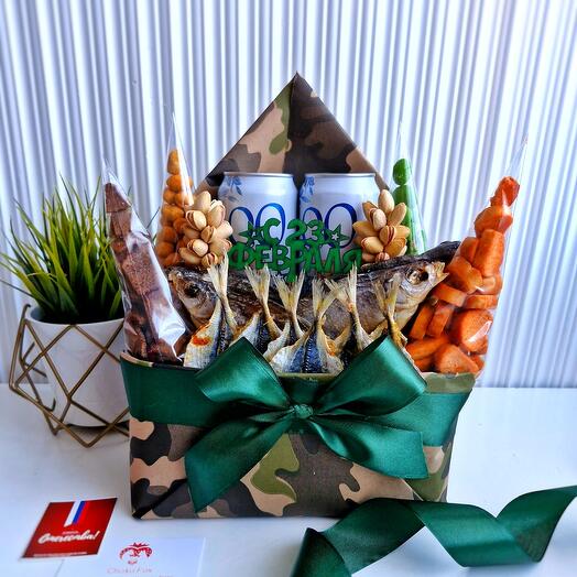 Мужской букет с рыбой мужчине