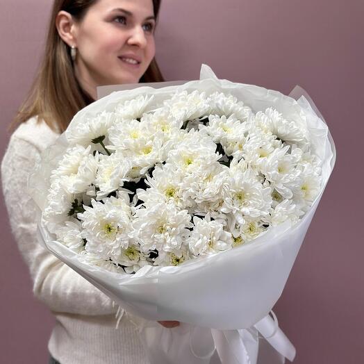 Классический букет из белой хризантемы