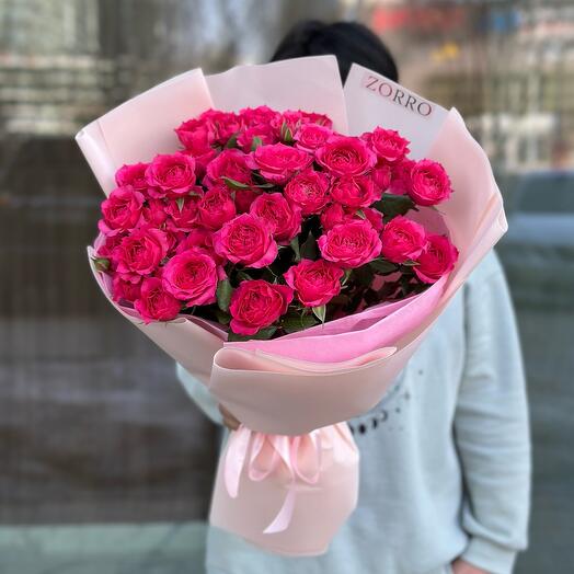 9 кустовых роз