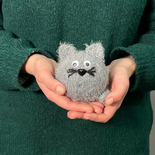 Игрушка ручной работы «Кот круглый»