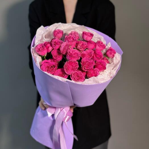 Моно букет из 7 роз Классик Сенсейшн