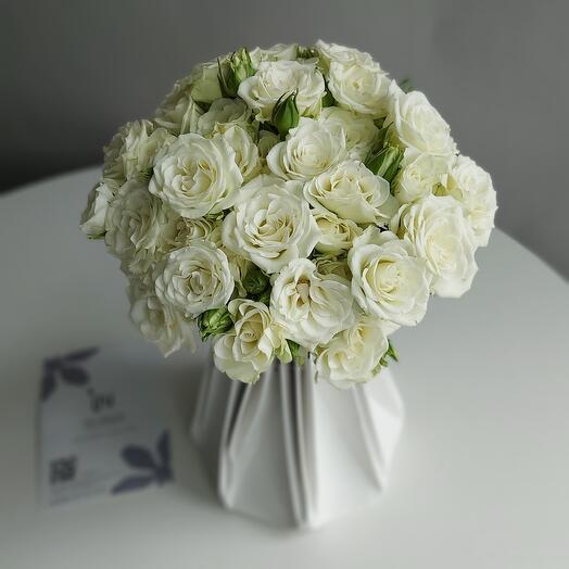 Букет невесты с кустовыми розами Ангел + бутоньерка