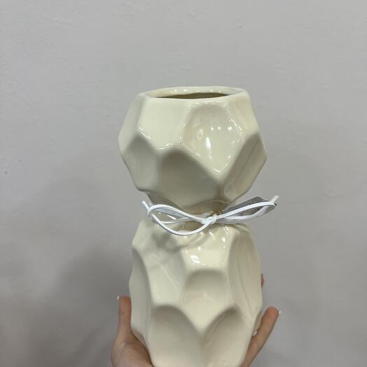 Cream vase