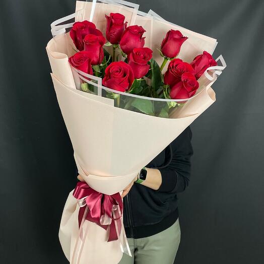 Метровые розы в оформлении