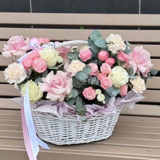 Корзина с цветами L