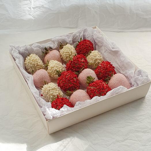 Клубника в шоколаде для любимой, мамы, подруги, сестры(16 шт)