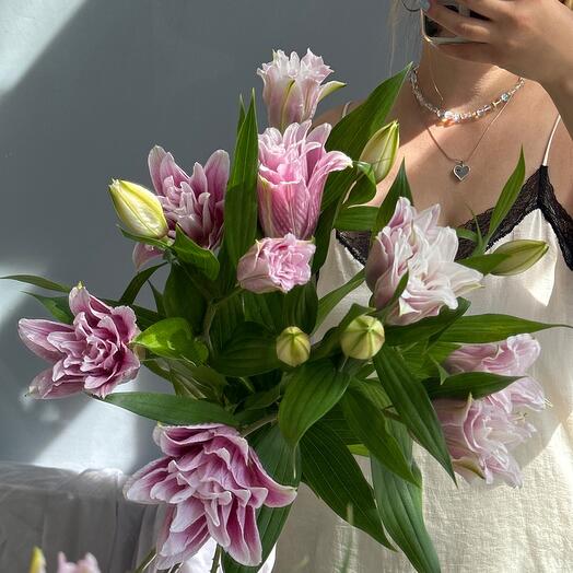 Лилия пионовидная 5 🌸
