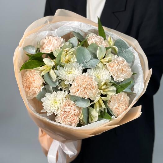 St букет 203 с альстромериями, диантусами и хризантемой