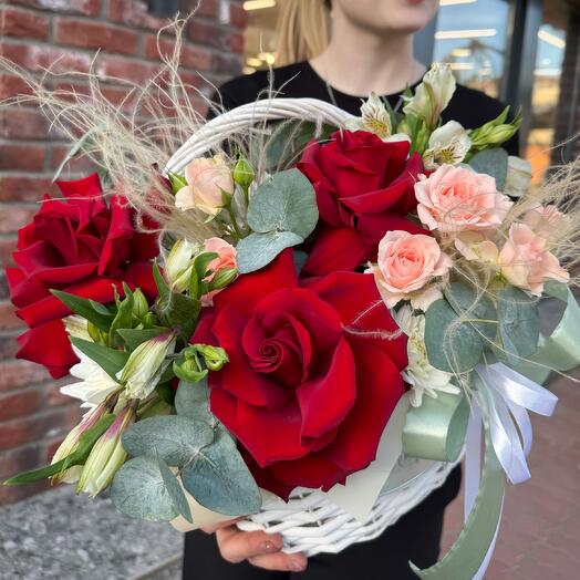 Французские розы в корзине🌹🔥