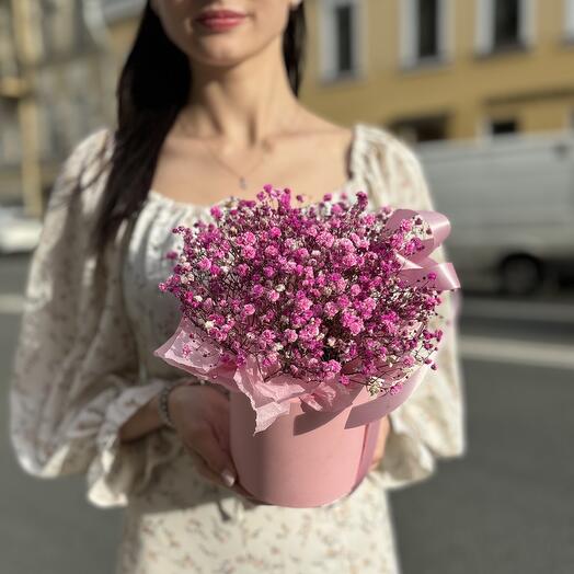Шляпная композиция из розовой гипсофилы, размер S