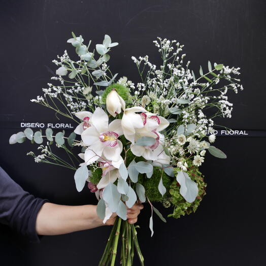 Ramo de Orquidea y Eucalipto