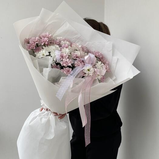 Wow-size bouquet из ромашковых хризантем