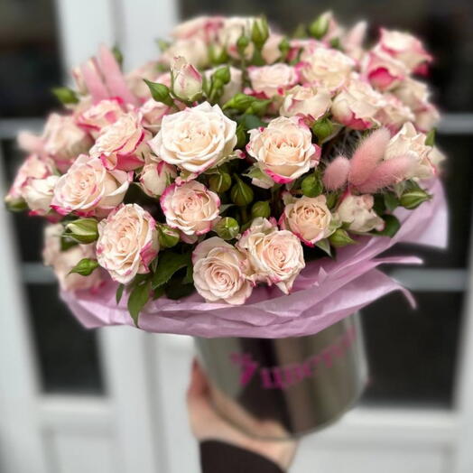 Композиция Кустовые розы Рефлекс