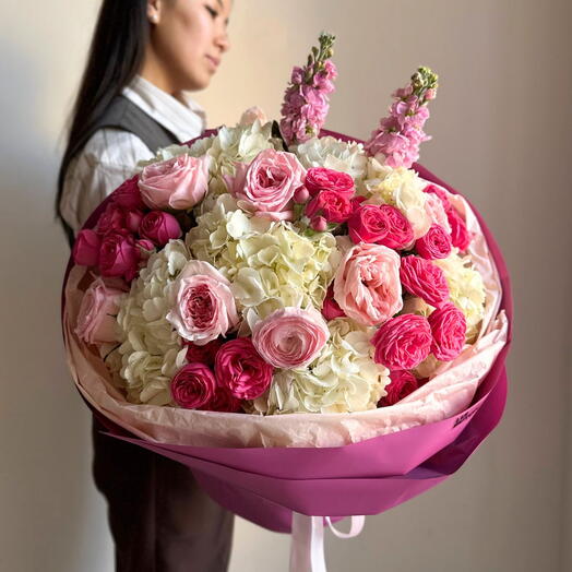 Bouquet "That Will Surprise Her"