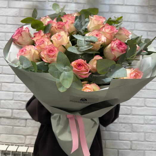 Джумилия и эвкалипт