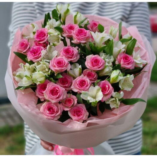 Кустовая Роза с альстромерией в букете 🌺