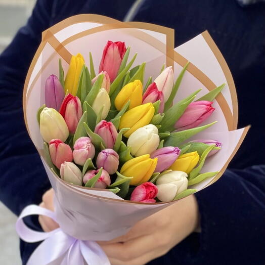 25 тюльпанов микс 🌸 Тюльпаны на 8 Марта 🌷