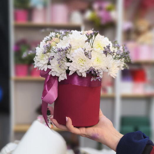 Композиция в красной коробке