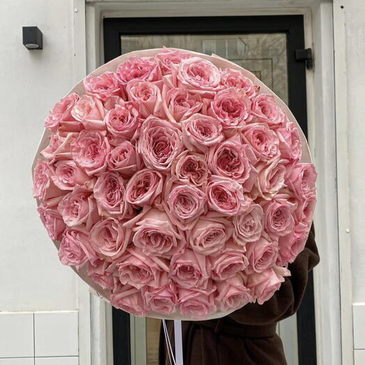 Ароматный букет из 45 садовых роз Pink O Hara