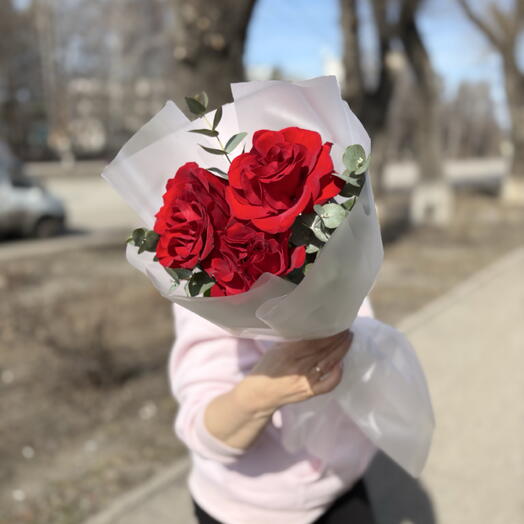 3 французские розы