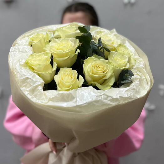 Букет из белых роз
