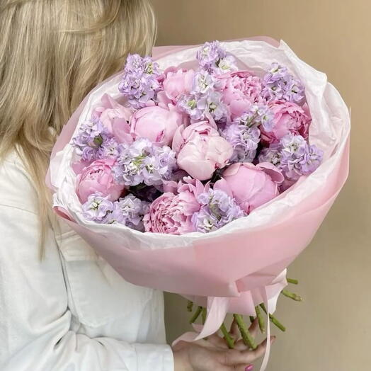 Маттиола и пионы💓💜