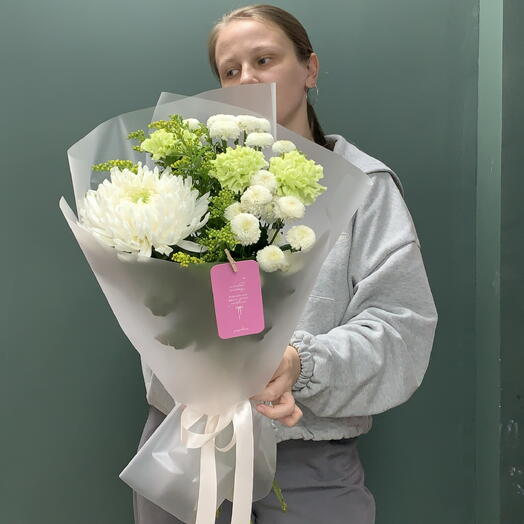 Букет с салатовыми 🥬 диантусами