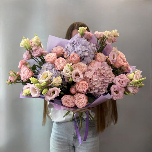 Букет из Гортензий и Роз 💜 Большой букет из бело-фиолетовой Гортензий, Роз и Лизиантуса 💫