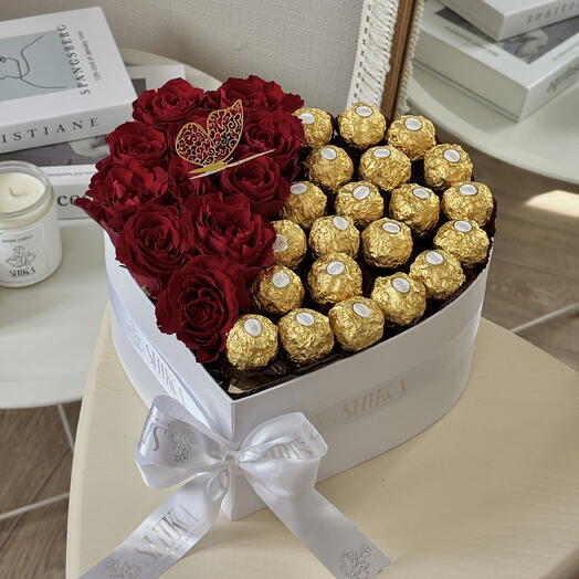 Композиция Шикарное признание - красные розы и Ferrero Rocher