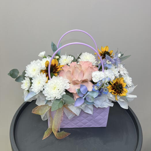 Изящный букет ко дню рождения 🎉🌸