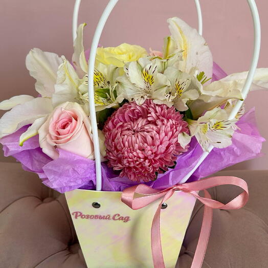 🌸Композиция с лилиями в сумке 🌸