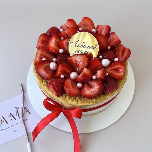 Медовик с клубникой для мамы