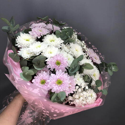 Букет нежных кустовых хризантем с гипсофилой и эвкалиптом🌸🌸🌸☘️☘️☘️🌺🌺🌺