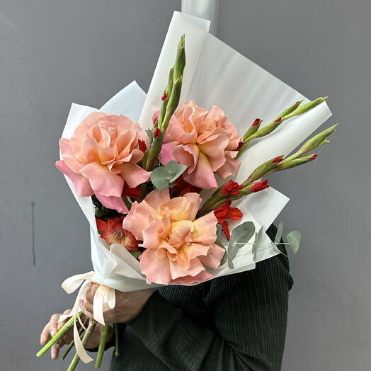 Французские розы с гладиолусами 🧡