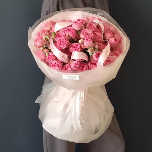 Букет из 9 пионовидных кустовых роз Happy
