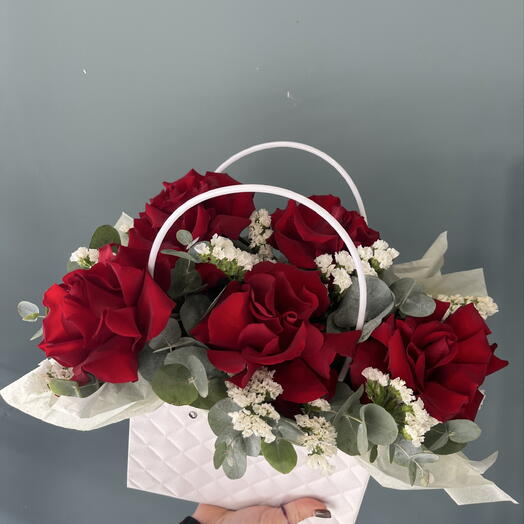 Алая любовь